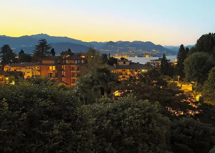 דירה Sunset Lakeview Small Paradise